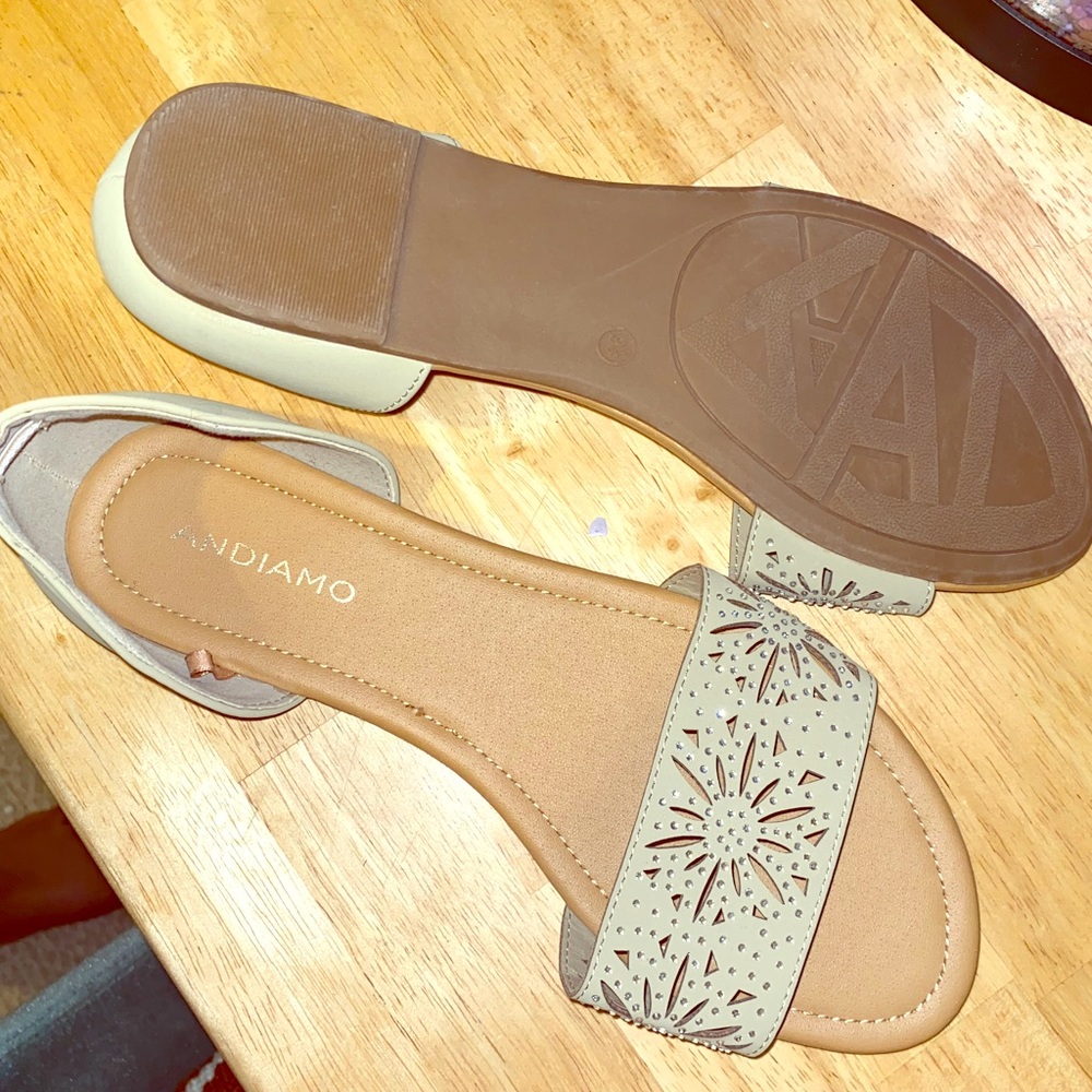 Andiamo Sandal! Only Worn Once!